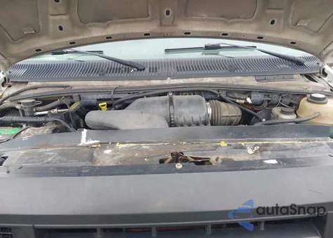 2002 Ford E-250 Commercial/Recreational z USA, uszkodzony, nr VIN 1FTNS24LX2HB16357